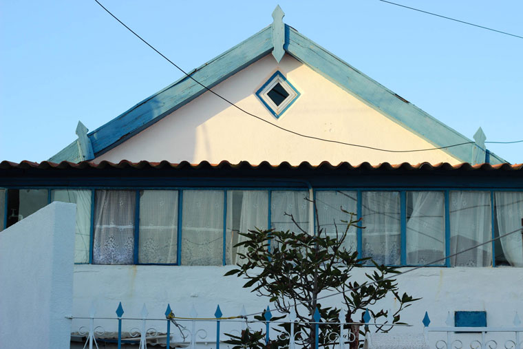 Sheer bliss in a Portuguese fishermen's village: Cova do Vapor
