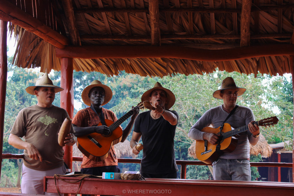 A band under the thatch in Vinales.